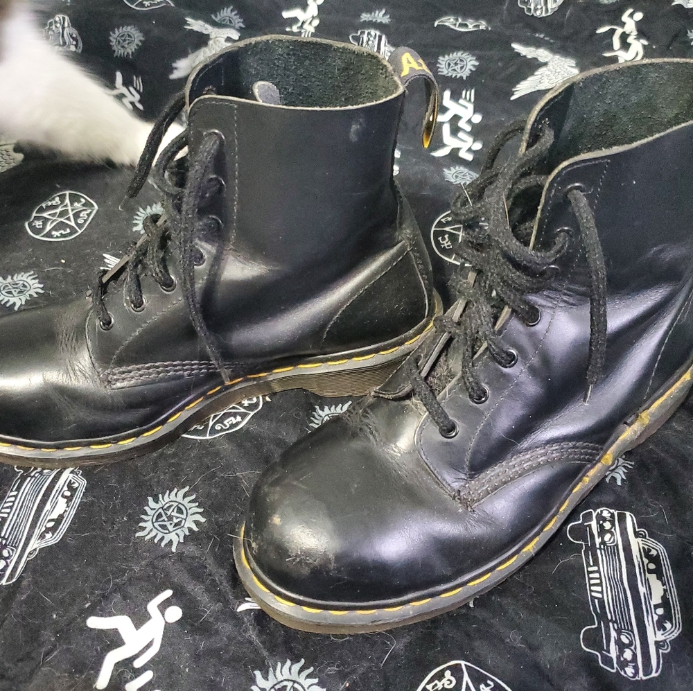 vintage (90s) UK leather Doc Martens